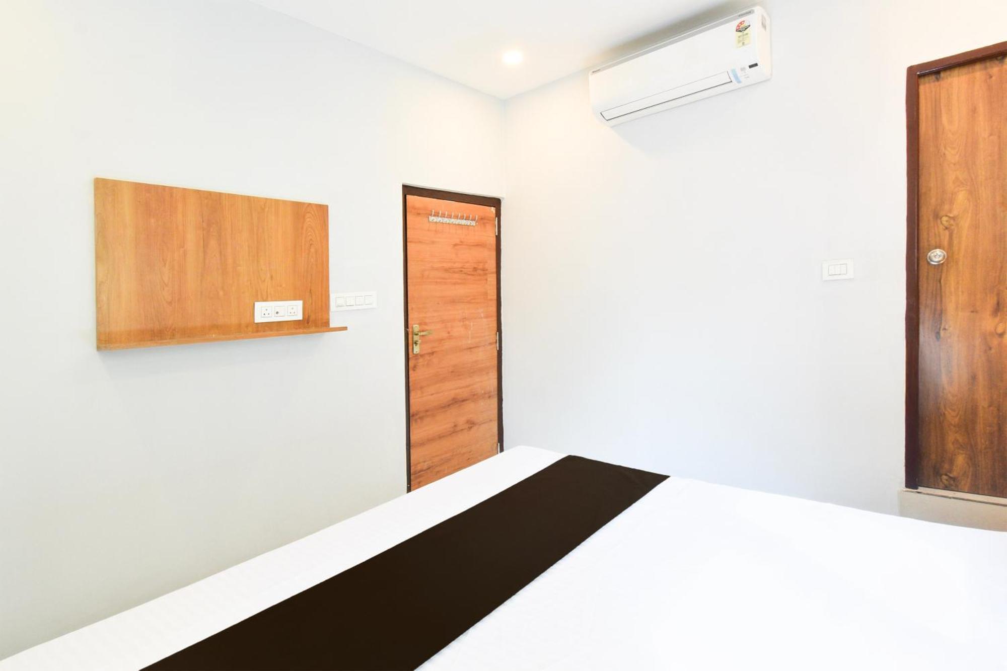 Hotel O Vaishnavi Residency Hyderabad Exterior photo